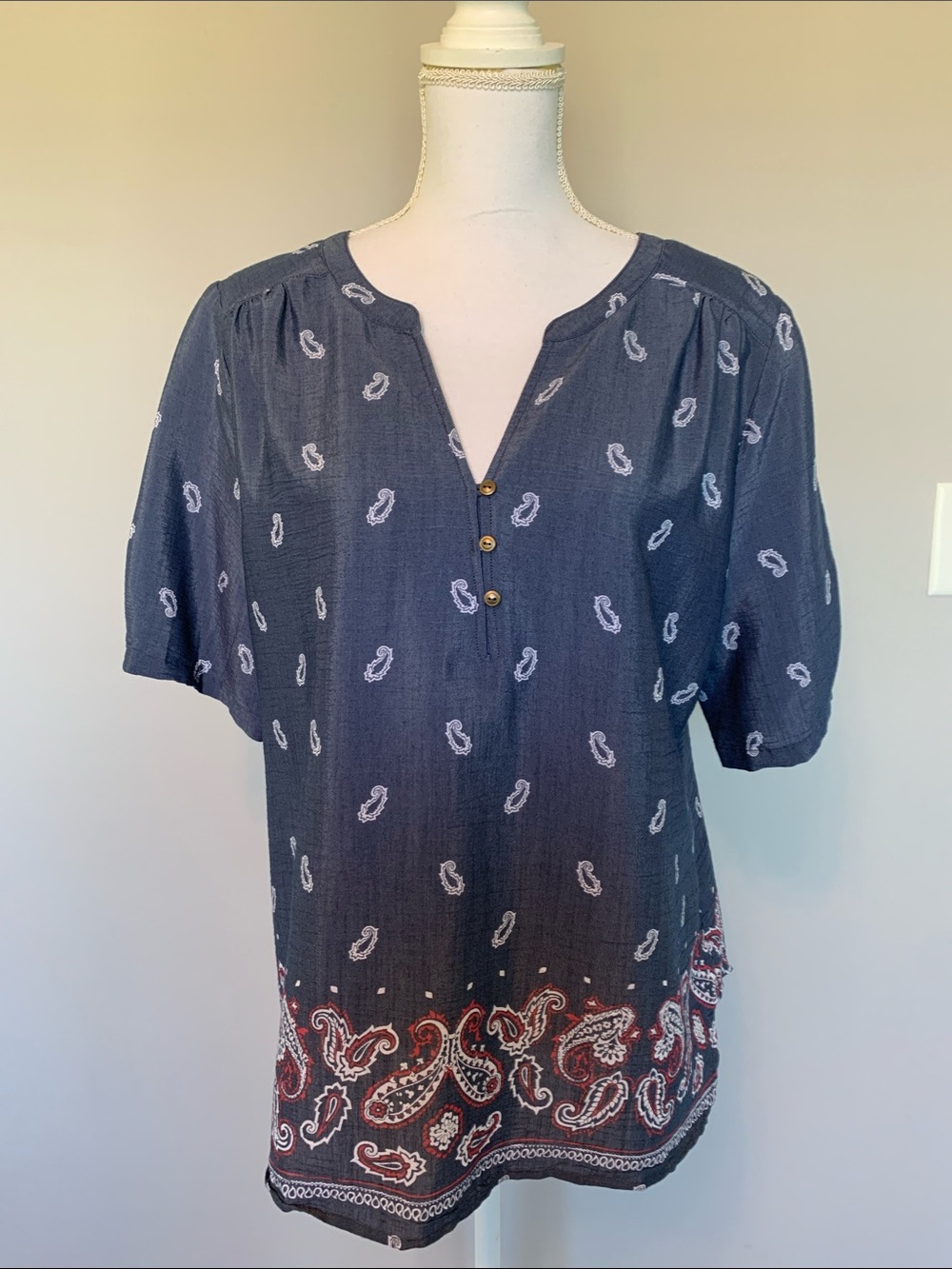 Kim Rogers Navy Blouse with White Paisley Accents size L